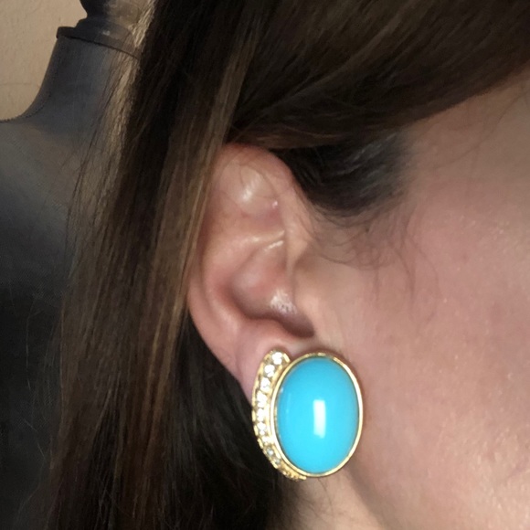 Vintage turquoise crystal & gold clip on earrings - Picture 5 of 6